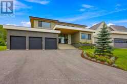 102 BARTON BOULEVARD | The Blue Mountains Ontario | Slide Image Two