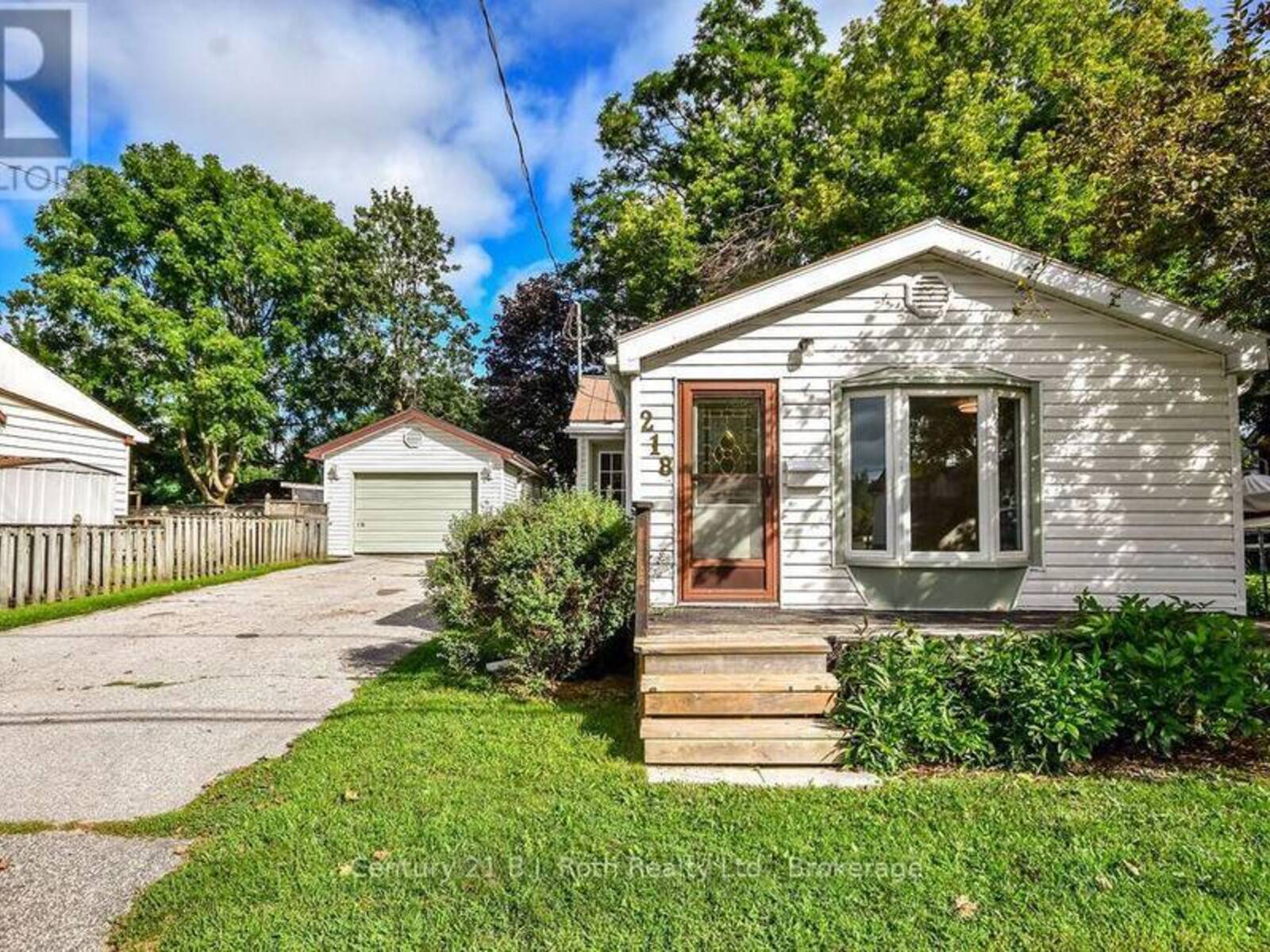 218 JAMES STREET E, Orillia, Ontario L3V 1L9