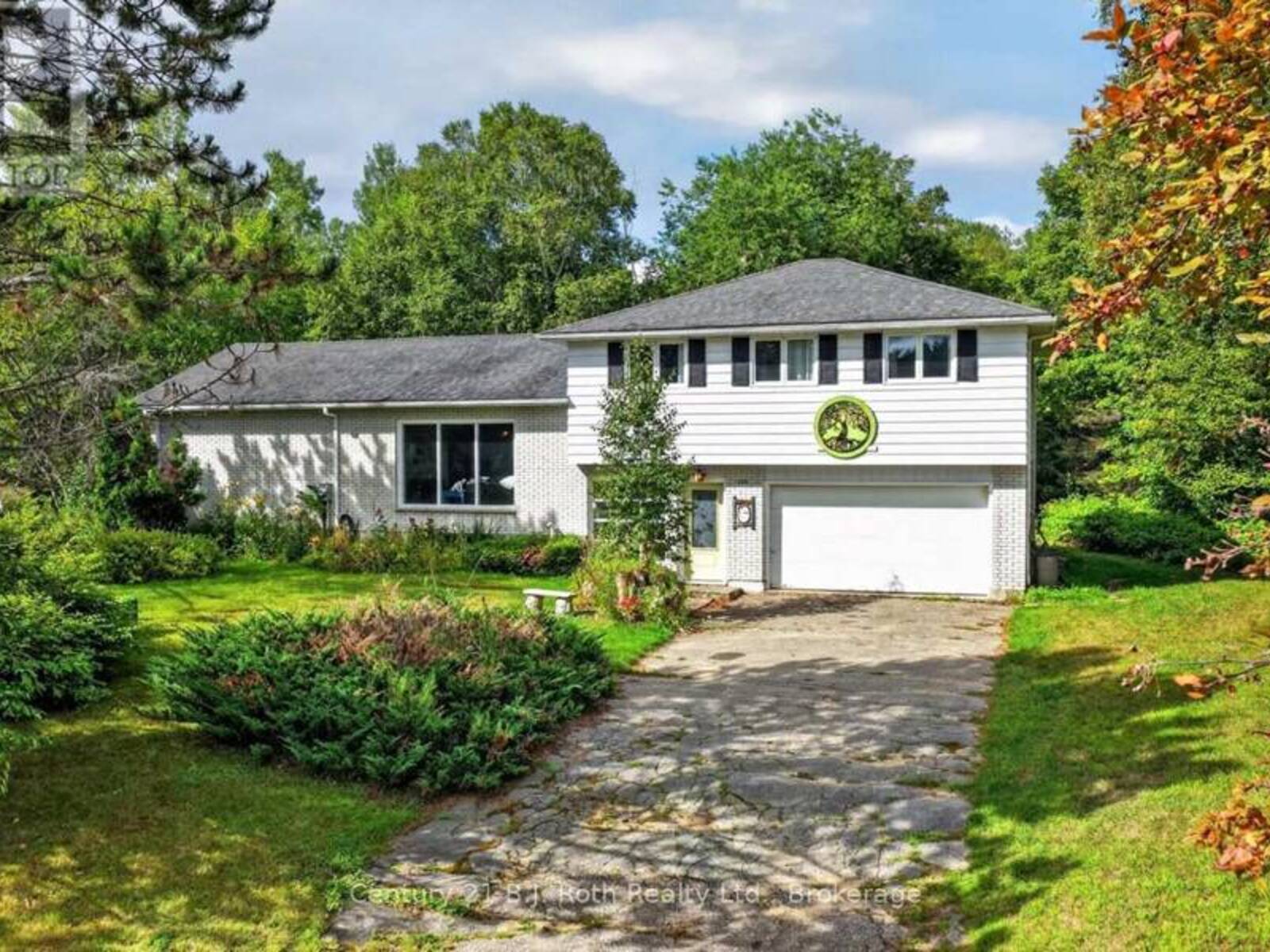 168 ALBERT STREET N, Sundridge, Ontario P0A 1Z0