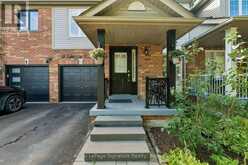 3 GLASGOW CRESCENT | Georgina Ontario | Slide Image Two