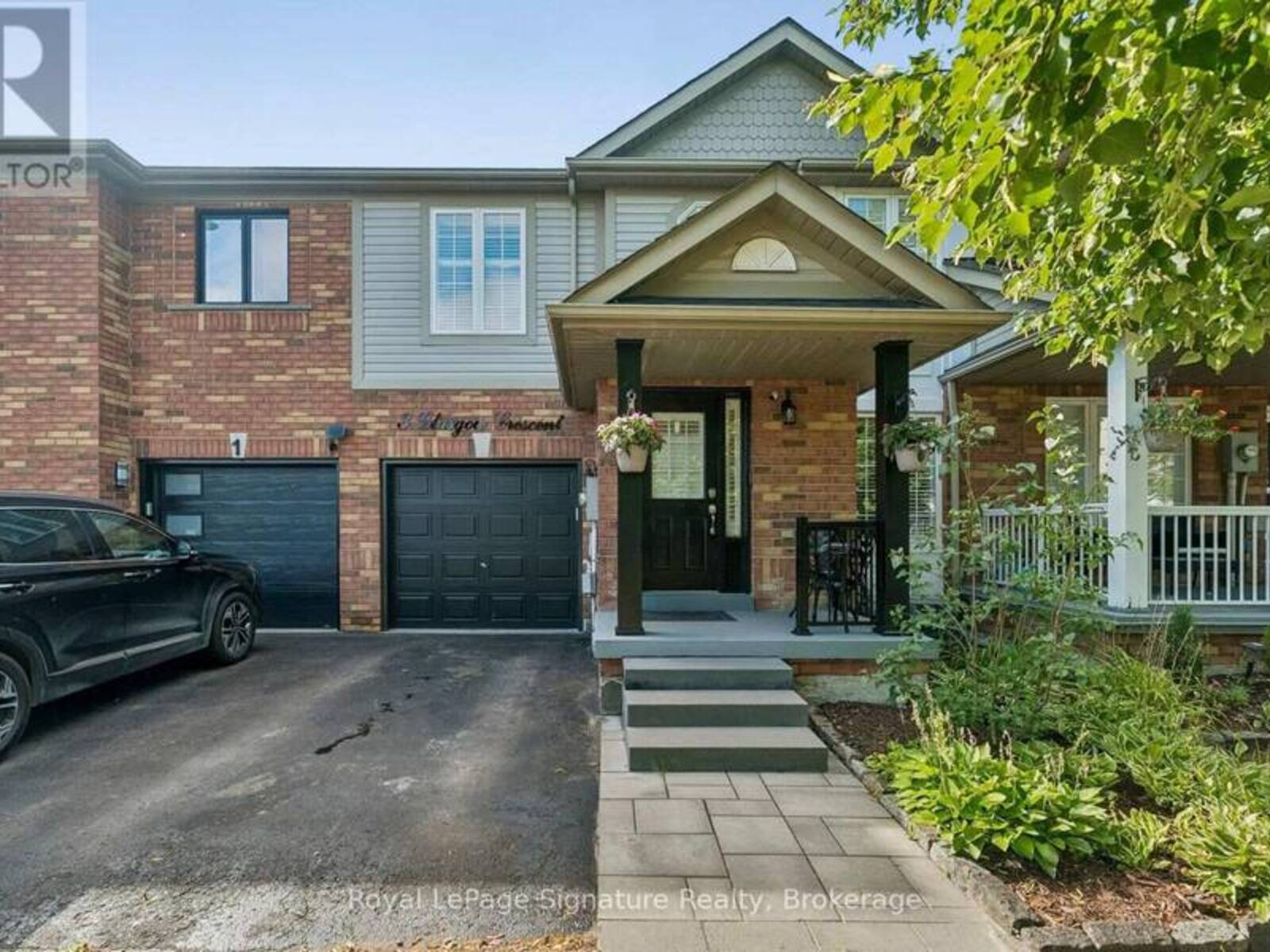 3 GLASGOW CRESCENT, Georgina, Ontario L4P 4A8
