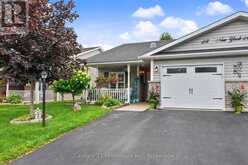 28 NEW YORK AVENUE | Wasaga Beach Ontario | Slide Image Three