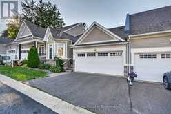 7 STORMONT COURT | Bracebridge Ontario | Slide Image Four