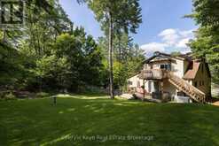 820 MANITOBA STREET | Bracebridge Ontario | Slide Image Six