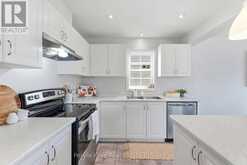 81 DOUGLAS DRIVE | Bracebridge Ontario | Slide Image Fifteen