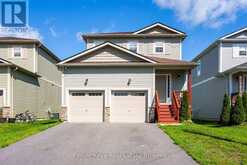 81 DOUGLAS DRIVE | Bracebridge Ontario | Slide Image Five