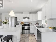 81 DOUGLAS DRIVE Bracebridge Ontario, P1L 0L3