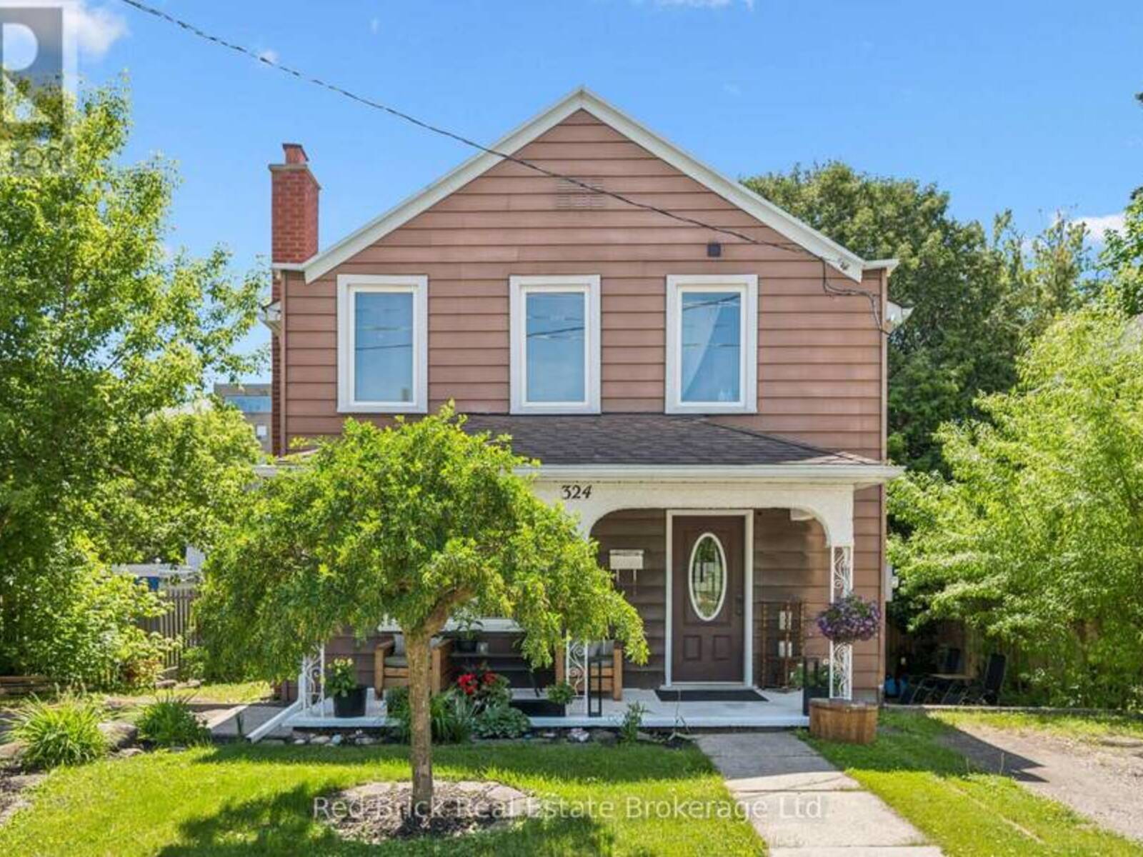 324 WATERLOO AVENUE, Guelph, Ontario N1H 3J8