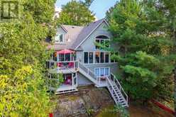 1005 LAIDLAW AVENUE | Gravenhurst Ontario | Slide Image Three