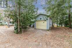 20 SCOTT LANE | Tiny Ontario | Slide Image Three