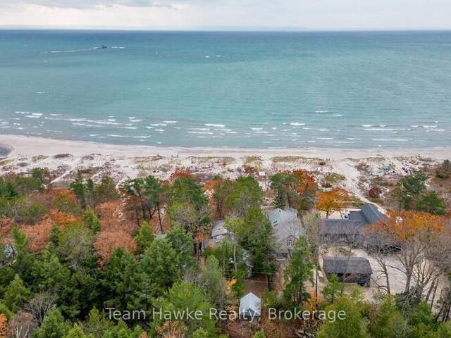 20 SCOTT LANE Tiny Ontario, L0L 2J0 - 2 Bedrooms Waterfront Home For sale