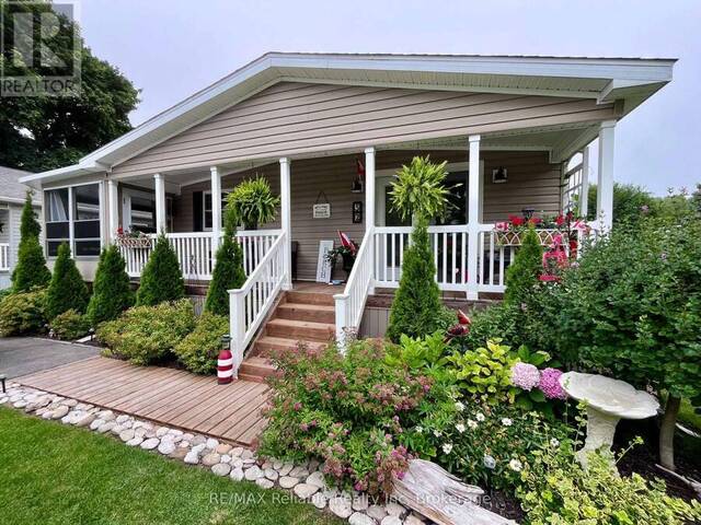 52 CHEROKEE LANE Goderich Ontario, N7A 3Y2 - 3 Bedrooms Waterfront Home For sale