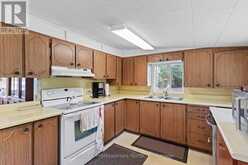 1014 LOG CABIN LANE | Haliburton Ontario | Slide Image Twelve