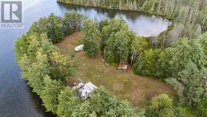 1014 LOG CABIN LANE | Haliburton Ontario | Slide Image Thirty-four
