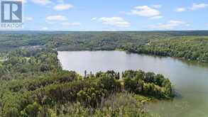 1014 LOG CABIN LANE | Haliburton Ontario | Slide Image Thirty-six
