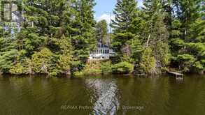 1014 LOG CABIN LANE | Haliburton Ontario | Slide Image Four