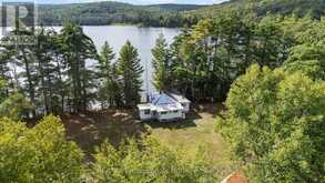 1014 LOG CABIN LANE | Haliburton Ontario | Slide Image Seven