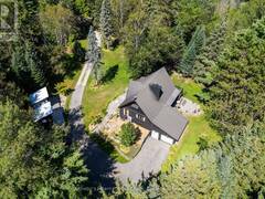 132 DOUGLAS DRIVE Bracebridge Ontario, P1L 1W8