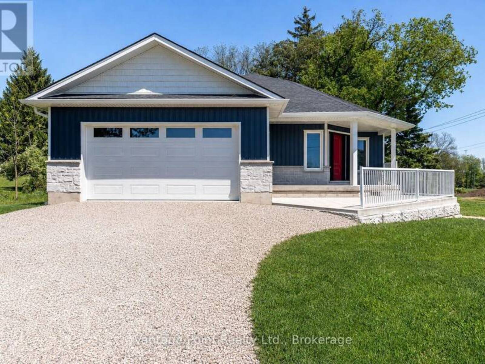 307 1ST AVENUE S, Chesley, Ontario N0G 1L0