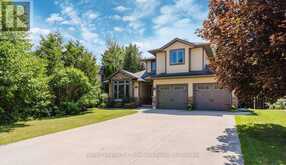 482 CREEKWOOD DRIVE | Southampton Ontario | Slide Image One