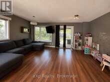 560 JOHN STREET S | Gravenhurst Ontario | Slide Image Eleven