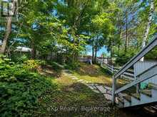 560 JOHN STREET S | Gravenhurst Ontario | Slide Image Five