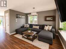 560 JOHN STREET S | Gravenhurst Ontario | Slide Image Nine