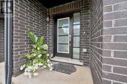 3 - 91 POPPY DRIVE E | Guelph Ontario | Slide Image Two