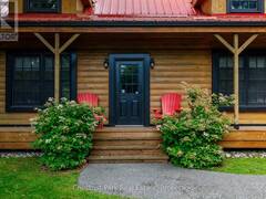 8390 POPLAR SIDE ROAD Collingwood Ontario, L9Y 3Y9