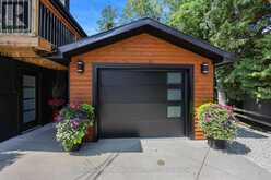 16 HURONIA PATHWAY | Collingwood Ontario | Slide Image Three