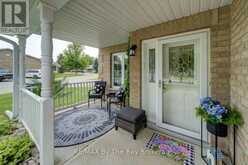 15 MEADOW LANE | Wasaga Beach Ontario | Slide Image Two