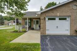 15 MEADOW LANE | Wasaga Beach Ontario | Slide Image Five
