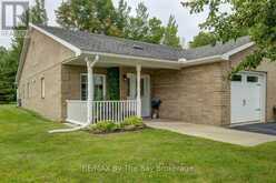 15 MEADOW LANE | Wasaga Beach Ontario | Slide Image Seven