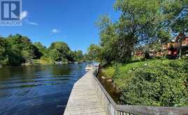 39 SHORELINE DRIVE | Bracebridge Ontario | Slide Image Thirty-two