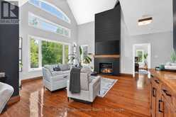 2254 UNICORN ROAD | Haliburton Ontario | Slide Image Five
