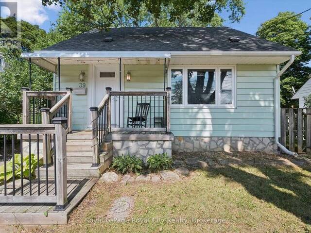 39 RIDGEWOOD AVENUE Guelph Ontario, N1H 6C3 - 2 Bedrooms Home For Sale