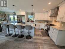 252 LYONS COURT | Wasaga Beach Ontario | Slide Image Twelve