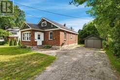 40 WAUBEEK STREET | Parry Sound Ontario | Slide Image Two