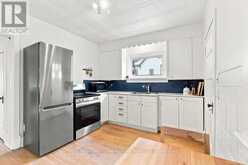 40 WAUBEEK STREET | Parry Sound Ontario | Slide Image Eight