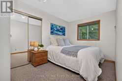 1052 SKIN LAKE DRIVE | Lake of Bays Ontario | Slide Image Twenty-three