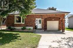 23 SPRUNG COURT | Stratford Ontario | Slide Image One