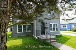 136 BREADALBANE STREET S | Southampton Ontario | Slide Image Three