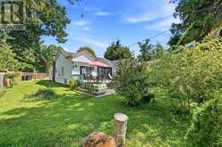 7 OLIVER DRIVE | Tiny Ontario | Slide Image Three