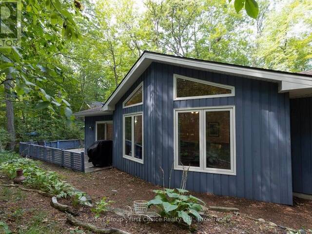 10287 CHRISTIE BOULEVARD Grand Bend Ontario, N0M 1T0 - 3 Bedrooms Home For Sale