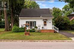 137 JAMES STREET | Huron East Ontario | Slide Image Three