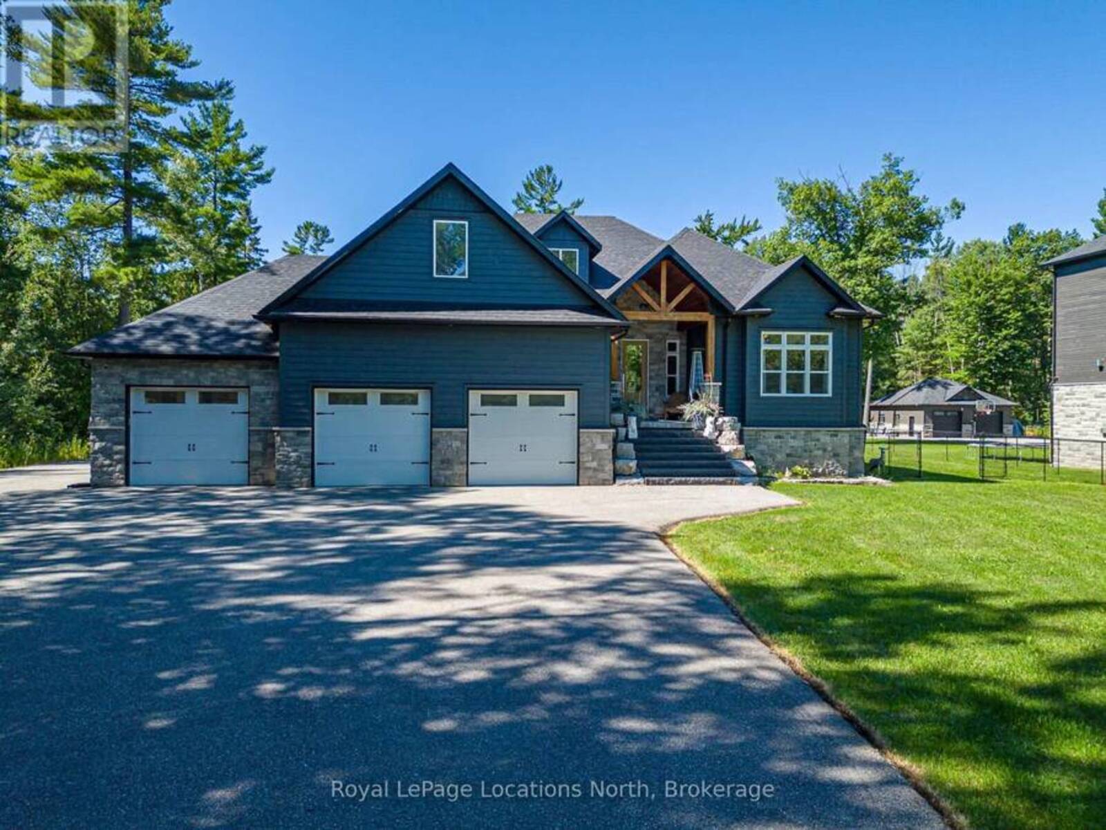 26 SPRUCE STREET, Tiny, Ontario L0L 1P1