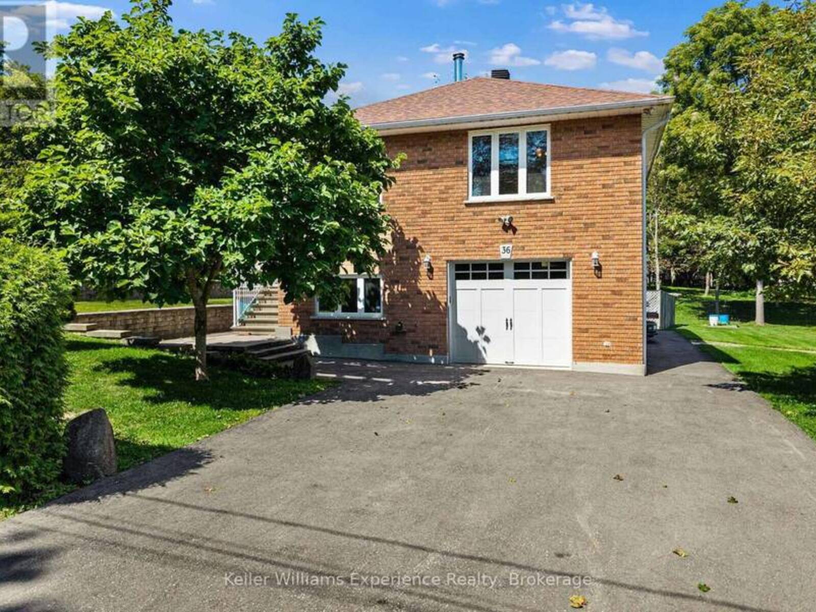 36 WILLOW STREET, Waubaushene, Ontario L0K 2C0