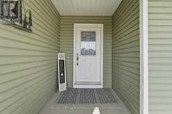 5 SWEETWATER DRIVE N | Goderich Ontario | Slide Image Four