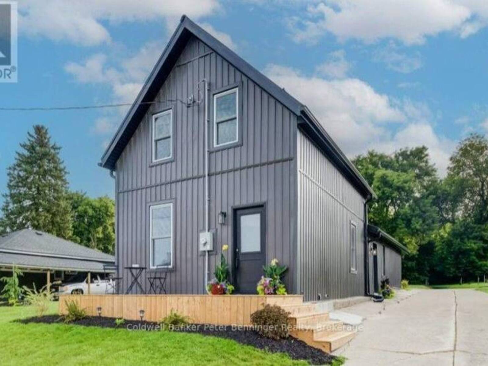 20 ELM STREET, Walkerton, Ontario N0G 2V0