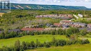 21 SIERRA TRAIL | Collingwood Ontario | Slide Image Forty